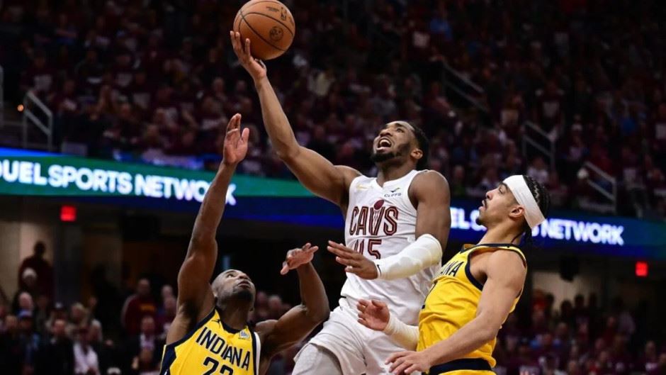 NBA季后赛骑士vs步行者今日战报 骑士最后时刻失误频出惨遭哈利伯顿三分绝杀! NBA季后赛骑士vs步行者今日战报 骑士最后时刻失误频出惨遭哈利伯顿三分绝杀!