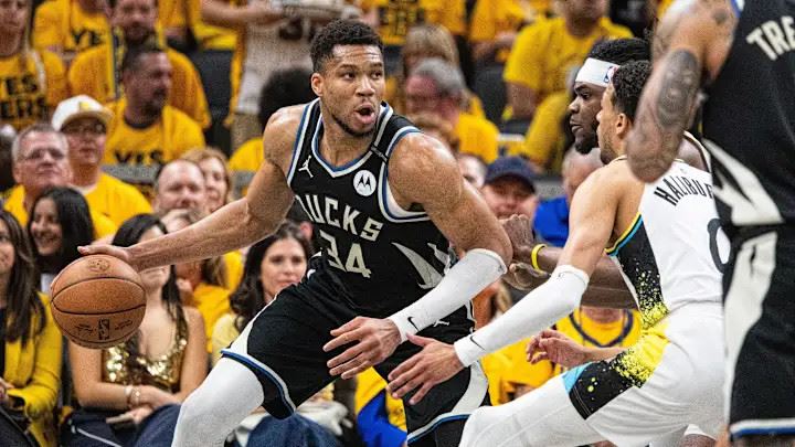 雄鹿首轮出局后字母哥去向引热议!美记坦言:若字母哥离队,大城市球队或成其目标 雄鹿首轮出局后字母哥去向引热议!美记坦言:若字母哥离队,大城市球队或成其目标