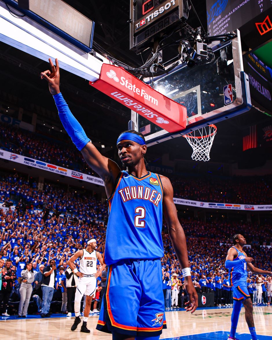 雷霆抢七大胜掘金32分!时隔九年再进西决! 雷霆抢七大胜掘金32分!时隔九年再进西决!